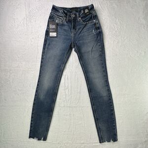 NWT Silver womens jeans Suki Mid Super Skinny size 24x29